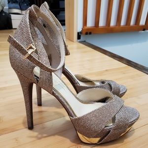 Jessica Simpson gold sparkly stilettos size 9